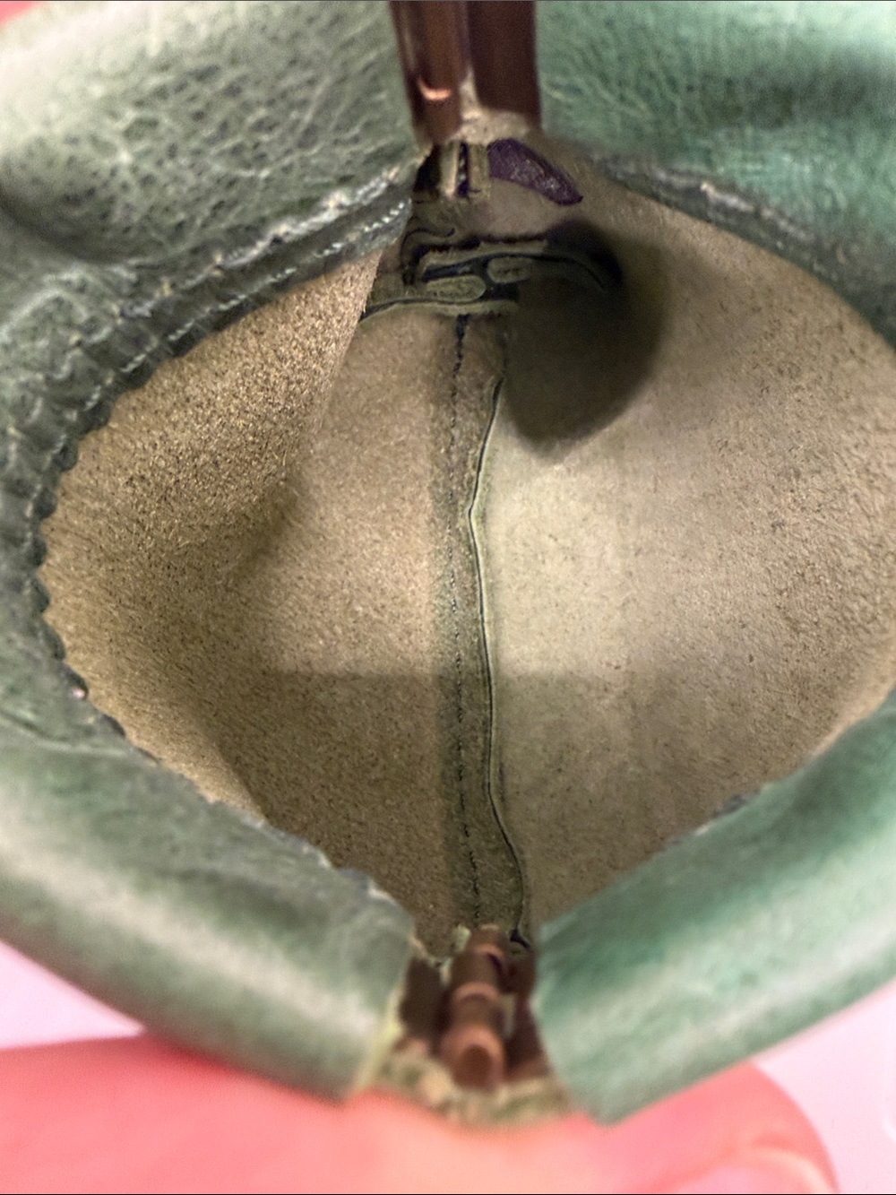 Portland Sueded Leather Pouch Green Leather Scallop-Trim top closesure - Picture 4 of 9